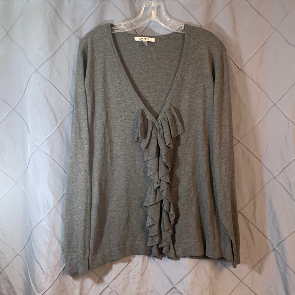 DKNYC ruffle sweater/cardigan size XXL gray